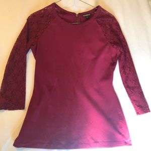 Express 3/4 length Maroon top size M
